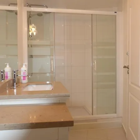 Апартаменты Unique Duplex 160m2 Париж